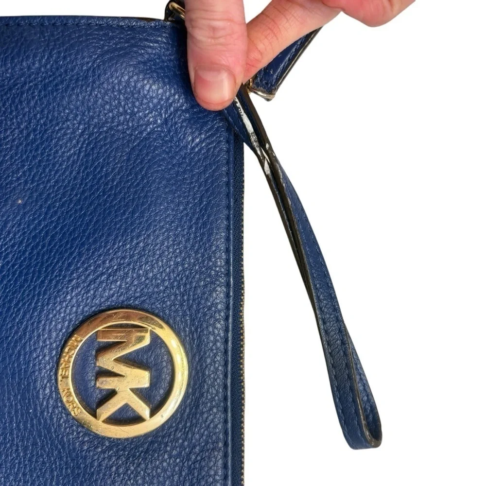 Michael kors blue leather wristlet clutch bag
